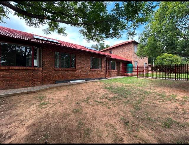 3 BEDROOM PROPERTY TO RENT IN THE REEDS